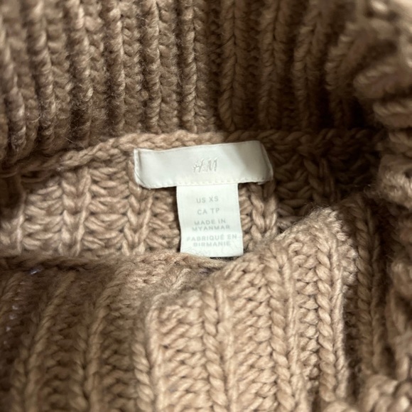 Knit sweater - Picture 3 of 3